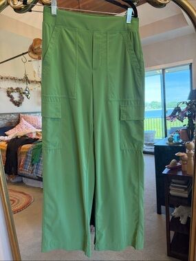 Athleta Olive Green Wide-Leg Cargo Pants